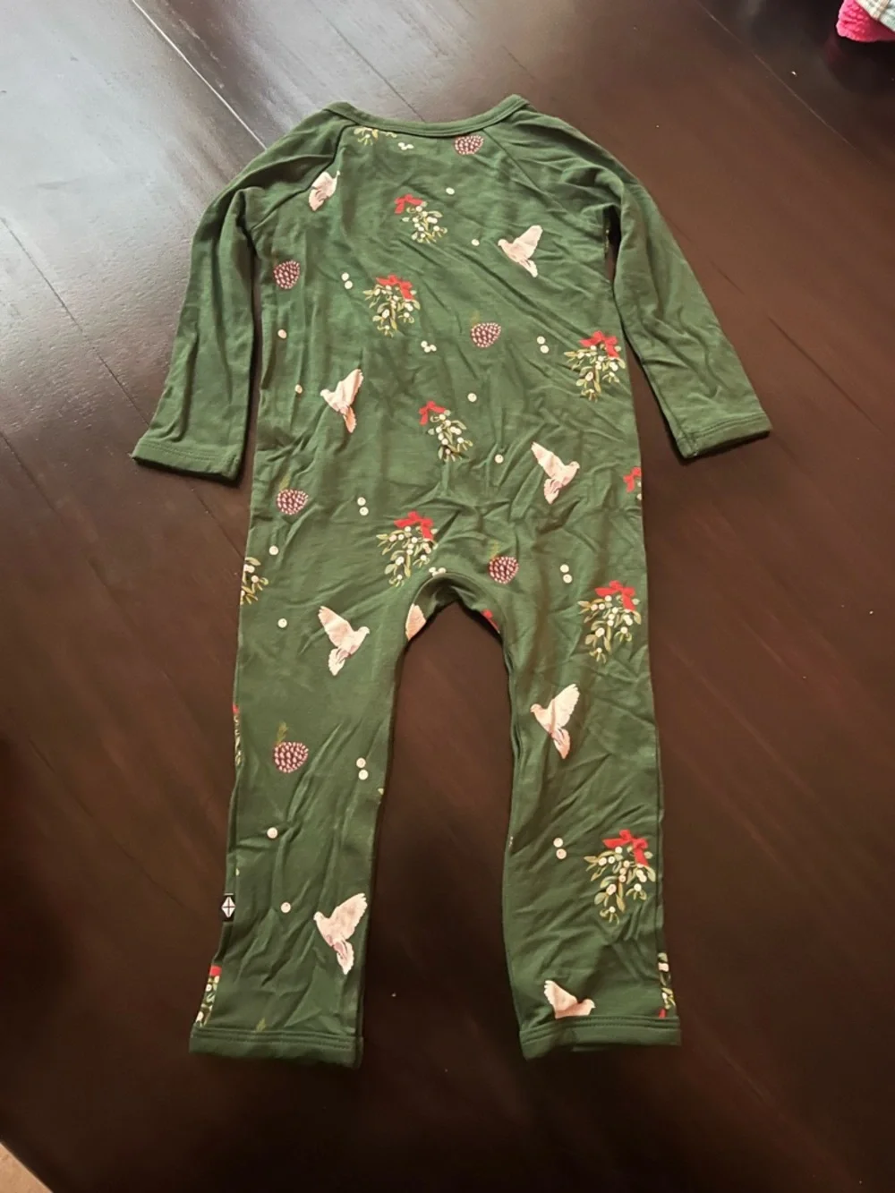 New - Kyte Baby Holiday Bamboo Romper with Pocket